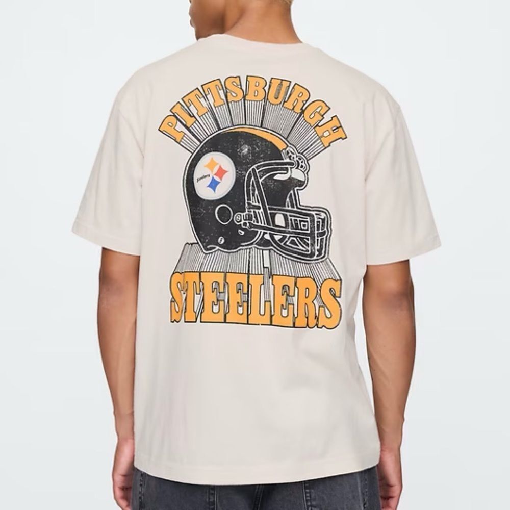 GAP Pittsburgh Steelers Graphic T-Shirt Beige Large NWT IN PACKAGE
